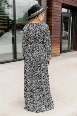 Wholesale π Pink Lily Stealing The Night Black Floral Maxi π Dress FINAL SALE π 23 Wholesale π Pink Lily Stealing The Night Black Floral Maxi π Dress FINAL SALE π -Cheap dresses Store 176556 174548 andicamel 176696 notoriousreputation 168454 speechlessentranceblack 169208 worldscollide 1 650x