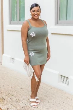 Outlet π Pink Lily Walk Through Fields Sage Daisy Print Knit Mini π Dress FINAL SALE π 39 Outlet π Pink Lily Walk Through Fields Sage Daisy Print Knit Mini π Dress FINAL SALE π -Cheap dresses Store 219A4315 650x