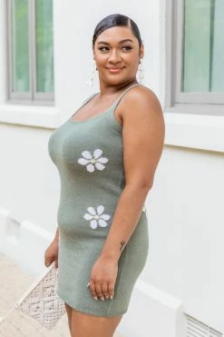 Outlet π Pink Lily Walk Through Fields Sage Daisy Print Knit Mini π Dress FINAL SALE π 41 Outlet π Pink Lily Walk Through Fields Sage Daisy Print Knit Mini π Dress FINAL SALE π -Cheap dresses Store 219A4324 650x