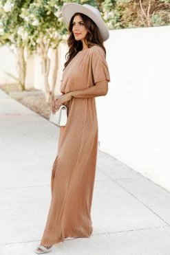 Best Pirce 🔔 Pink Lily A Step Above Camel Plisse Short Sleeve Maxi 👗 Dress FINAL SALE 😉 -Cheap dresses Store 219A9996 650x