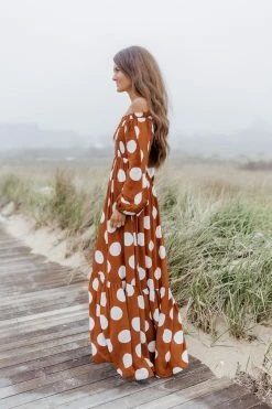 Top 10 π CAITLIN COVINGTON X PINK LILY Bluff Walk Brown Polka Dot Off The Shoulder Maxi π Dress FINAL SALE π― 23 Top 10 π CAITLIN COVINGTON X PINK LILY Bluff Walk Brown Polka Dot Off The Shoulder Maxi π Dress FINAL SALE π― -Cheap dresses Store 2N2A4426 650x