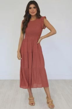 Budget 😍 Pink Lily Turn Of Events Ginger Tiered Midi 👗 Dress 🎁 -Cheap dresses Store f6e3fe9b7e2e42f3863b16f3a229ab98.thumbnail.0000000000 530x530